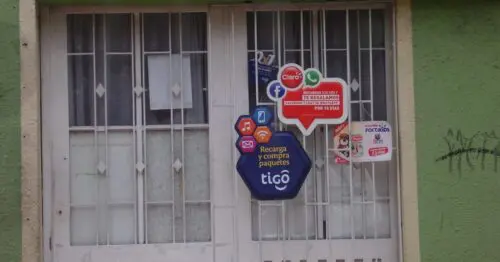 MINUTOS Y RECARGAS CALLE 74 77A CON 05 MINUTOS Y RECARGAS CALLE 74 77A CON 05